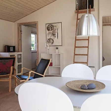 2 Bedroom Gorgeous In Ferienhaus Gudhjem