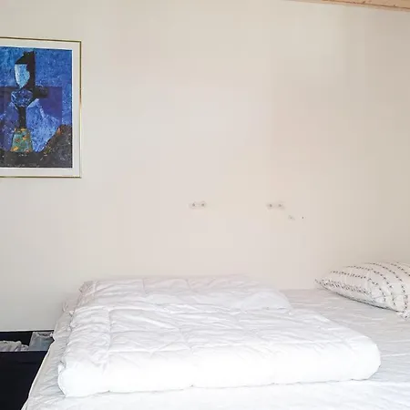 2 Bedroom Gorgeous In